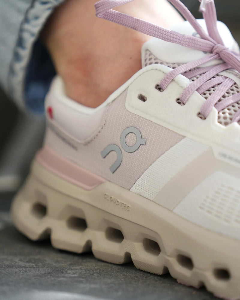 Cushioned Steps, Feminine Style